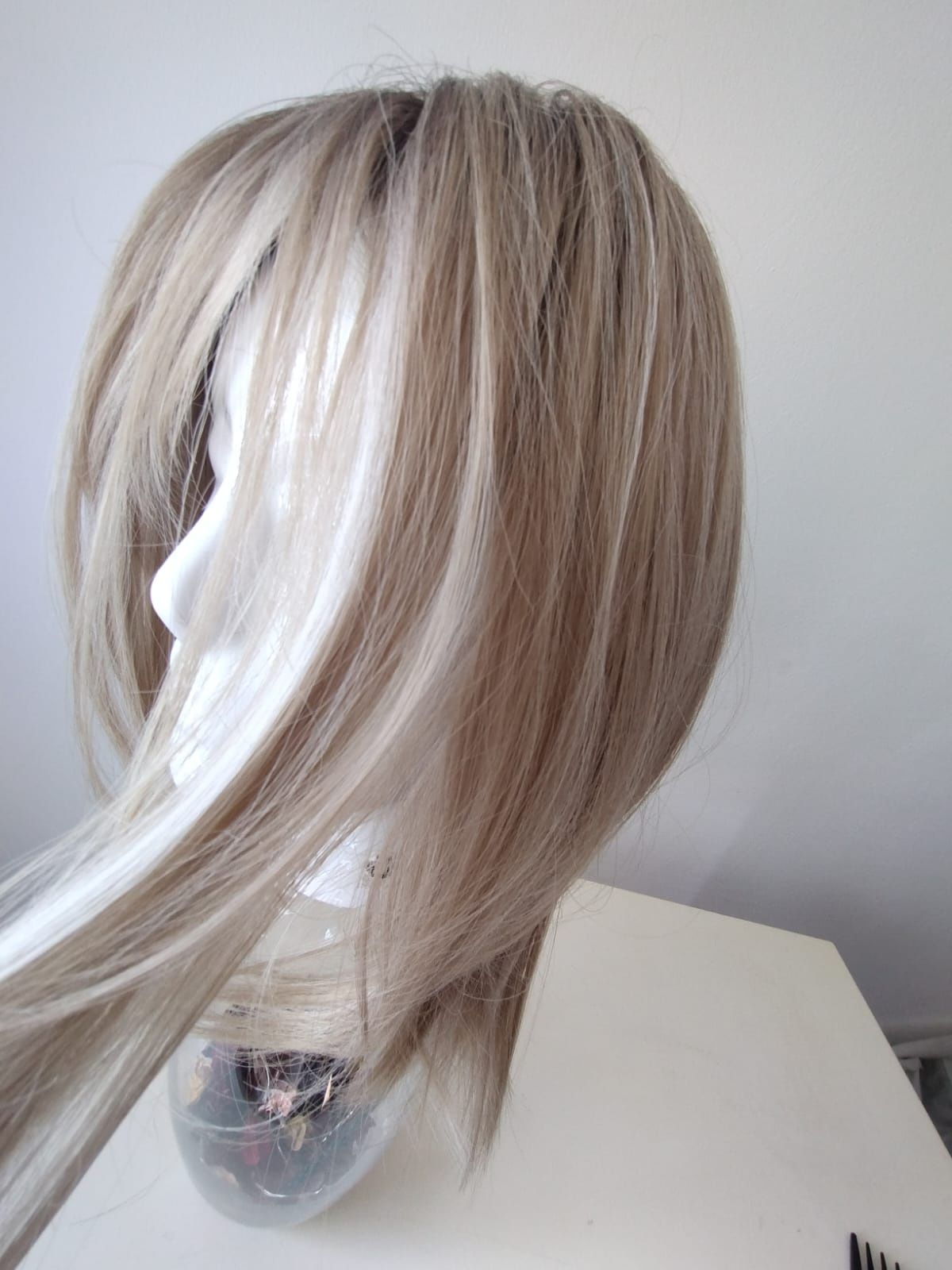 Peruka blond cieniowane