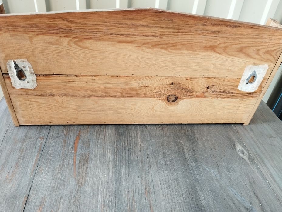 Полка  настенная