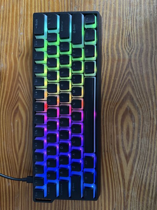 Teclado mecânico gaming AULA 60% PRO