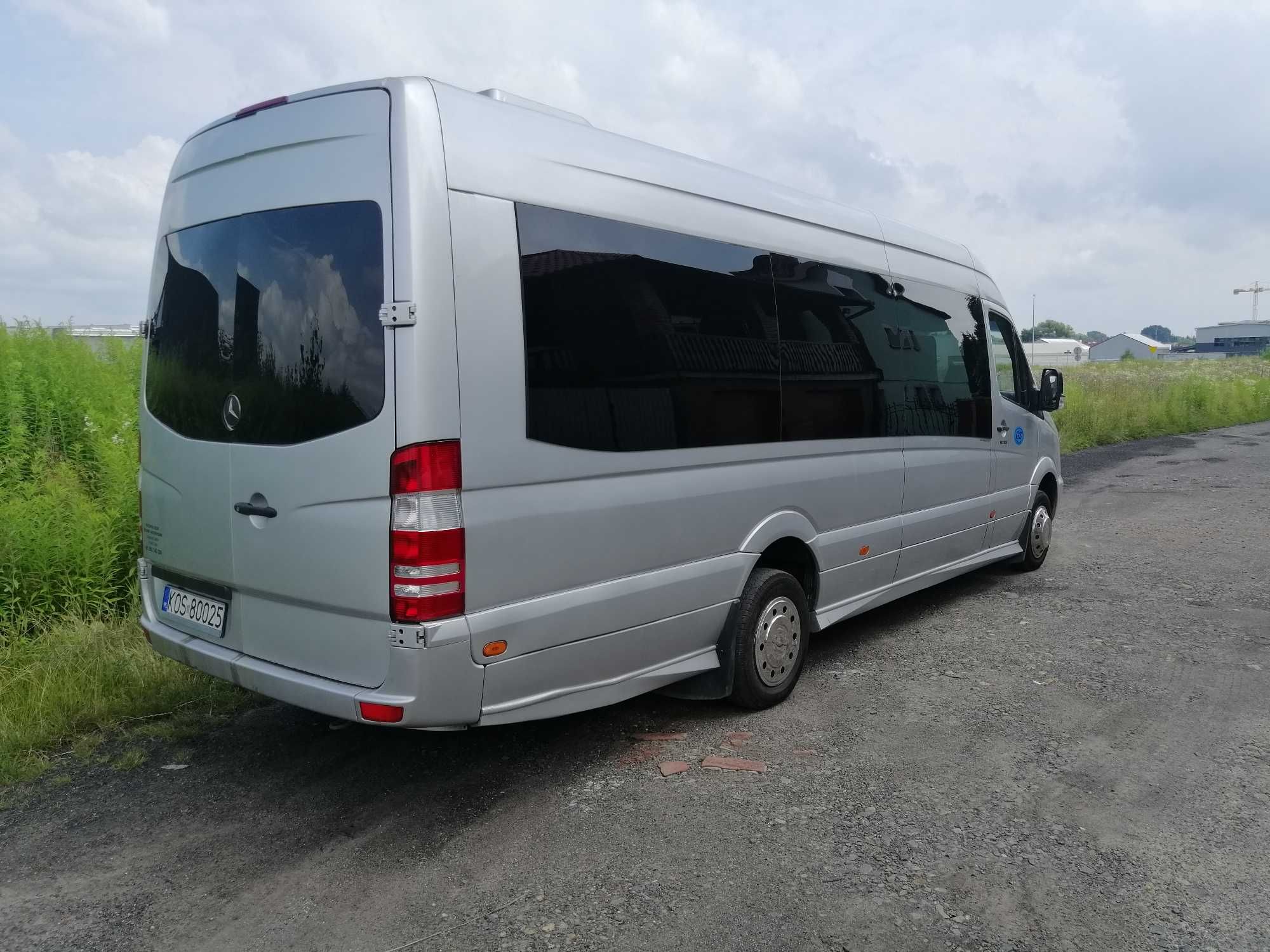 Przewóz Osób Wynajem busów Bus 19-24-56 os Wesela Wycieczki Imprezy