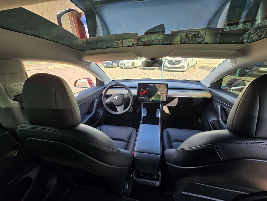 Продам Tesla Model 3