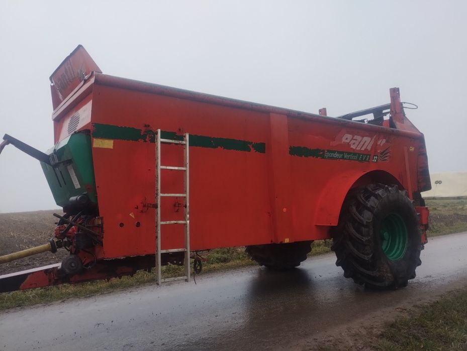 Rozrzutnik obornika wapna Jeantil EVR 16.12  Rolland V2-140