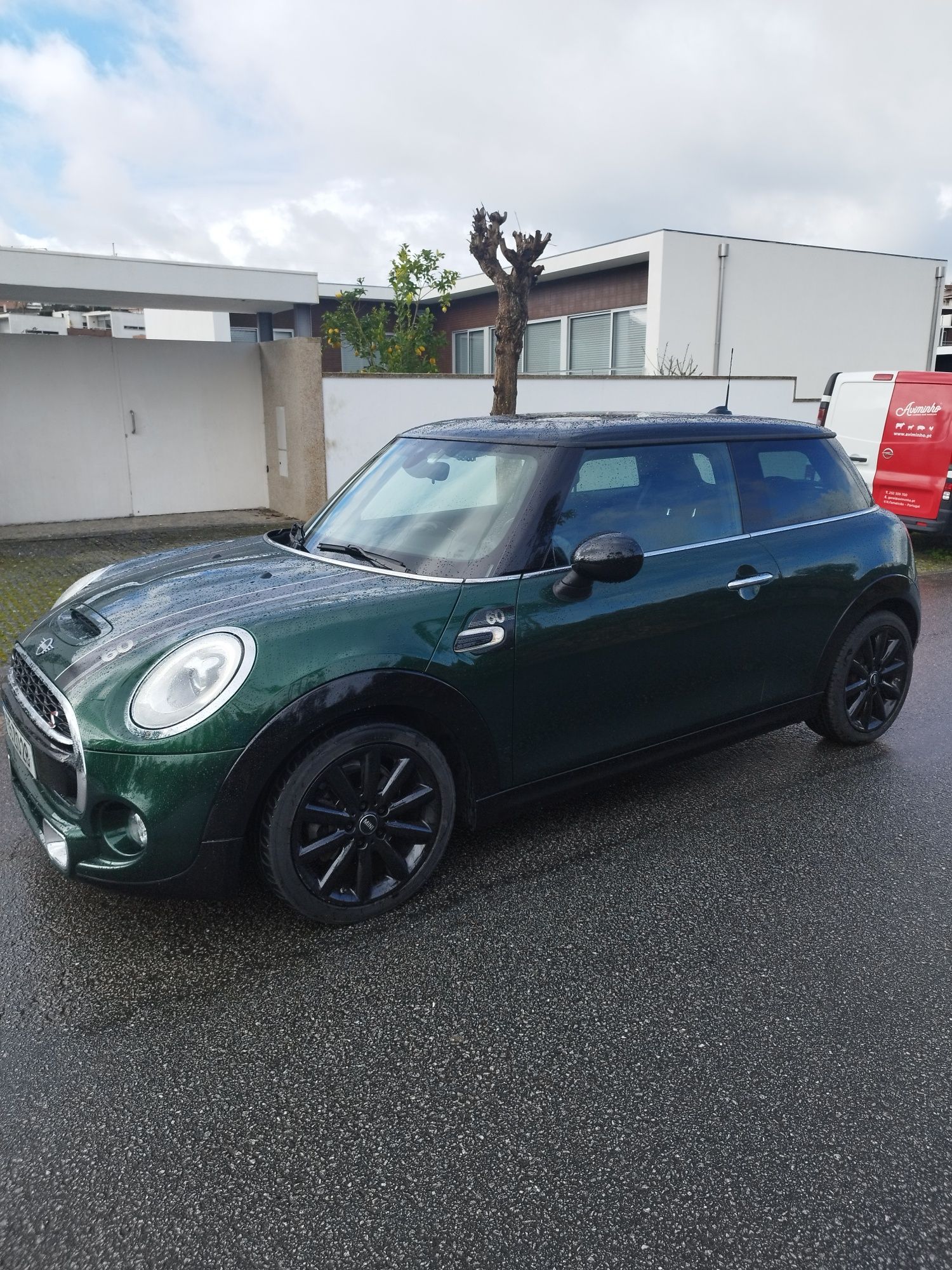Mini Cooper impecável