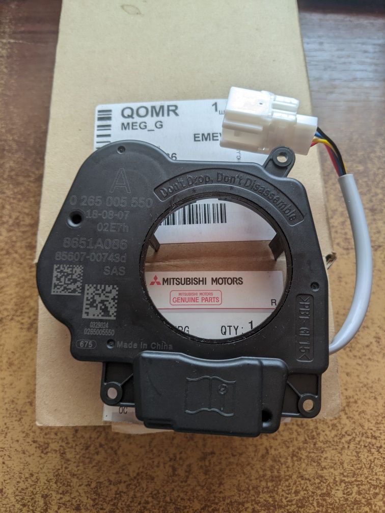 Датчик положення керма Mitsubishi 8651A086
 
8651A086