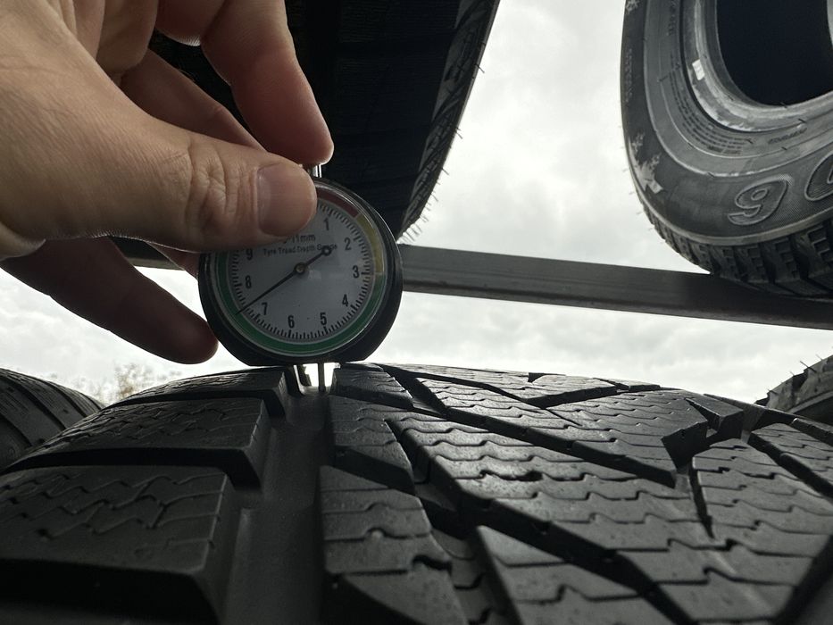 Шини б/у 215/50/18 R18 Vredestein