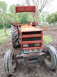 Trator Renault. .