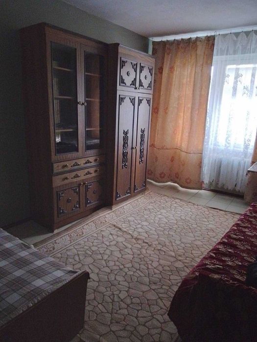 Сдам в аренду двухкомнатную́ квартиру