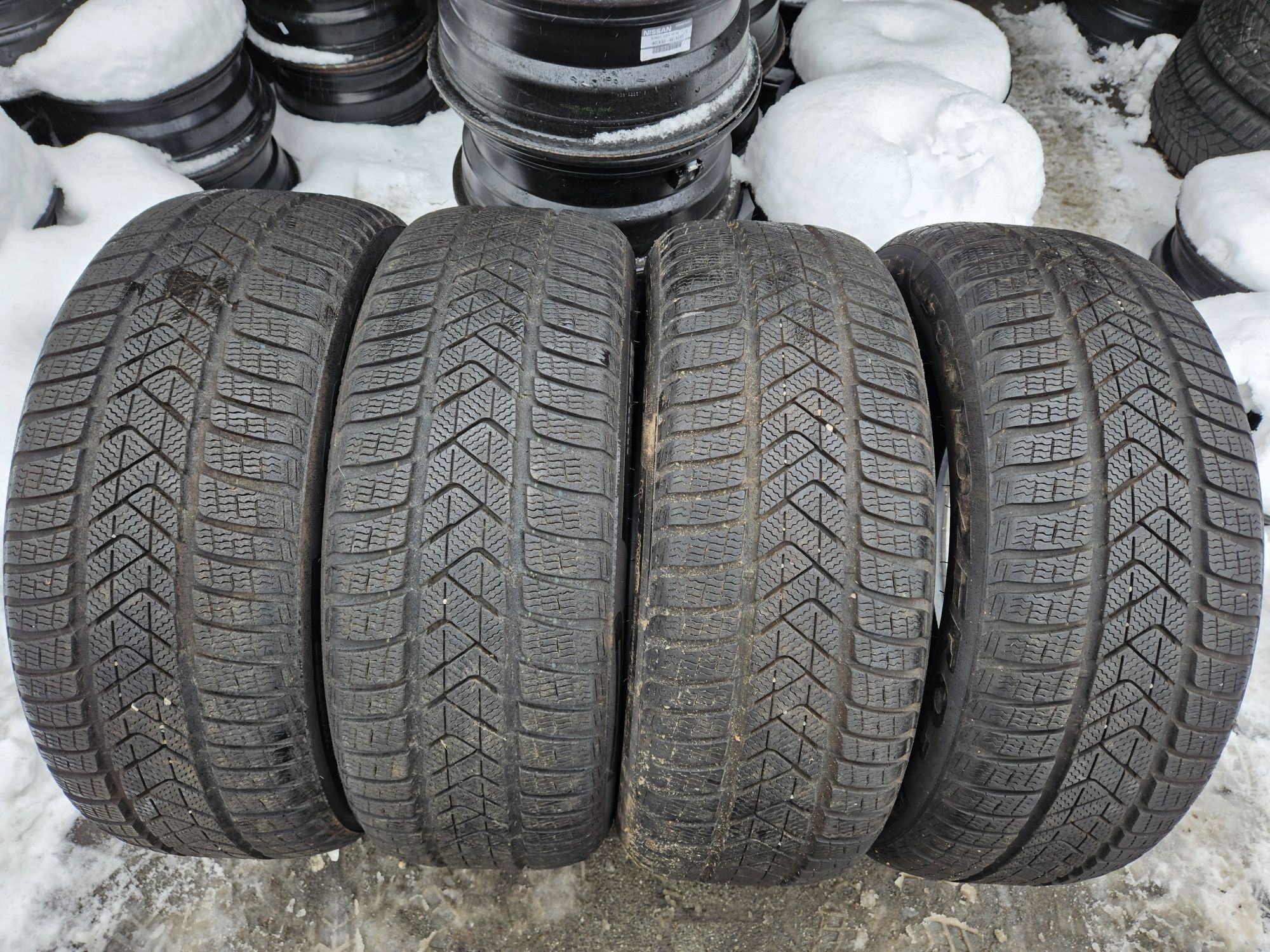 4szt 235/55/18 Pirelli 7mm dot3918r