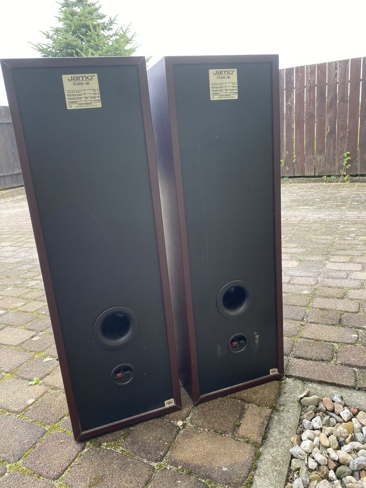 Zestaw kolumny Jamo Studio 180 plus wzmacniacz Grundig Fine Arts
