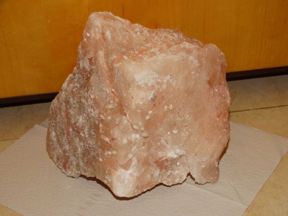 Sól kamienna różowa duża bryła solna
