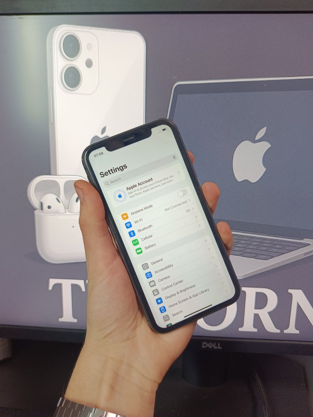 iPhone 11 64gb neverlook