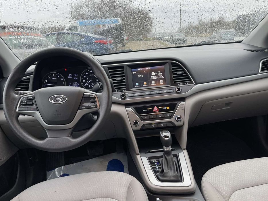 Оренда прокат авто машин Hyundai Elantra ЛЬВІВ та область