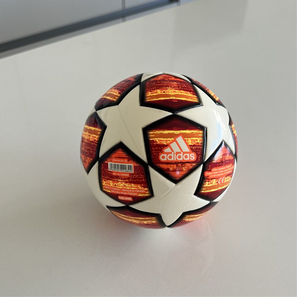 Mini Bola Futebol “Final Liga Campeões 2019”