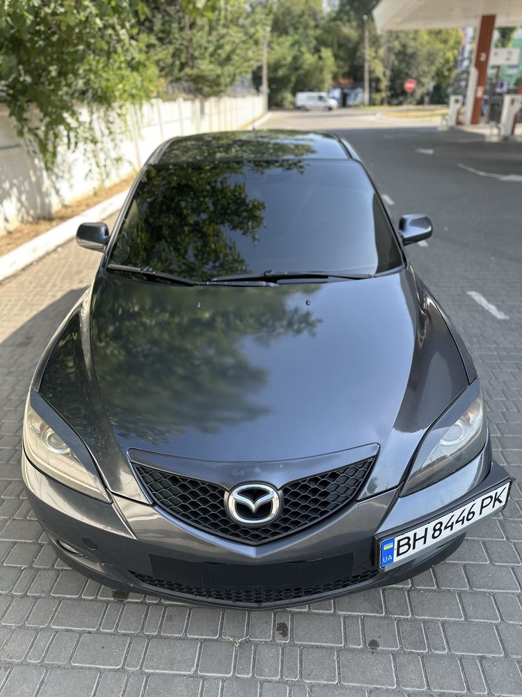 Продам.      MAZDA 3