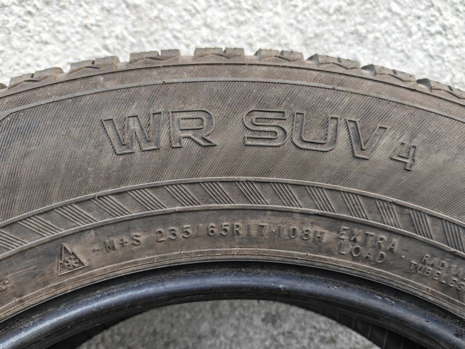 Opony zimowe Nokian 235/65R17 108H