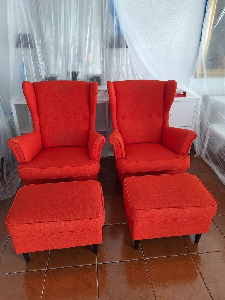 Par de poltronas IKEA STRANDMON + Repousa-pés