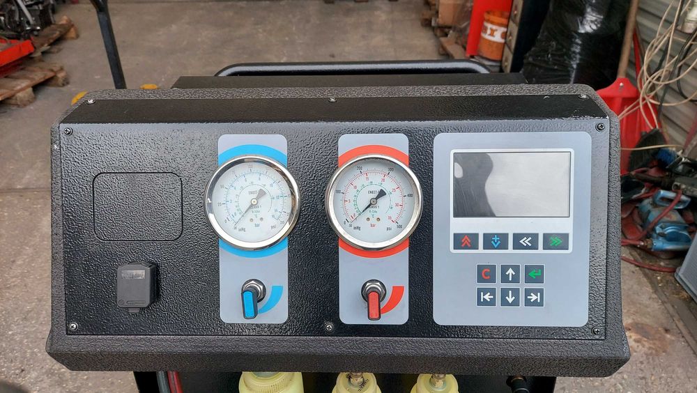 Stacja obsługi klimatyzacji GUTMANN Husky 150