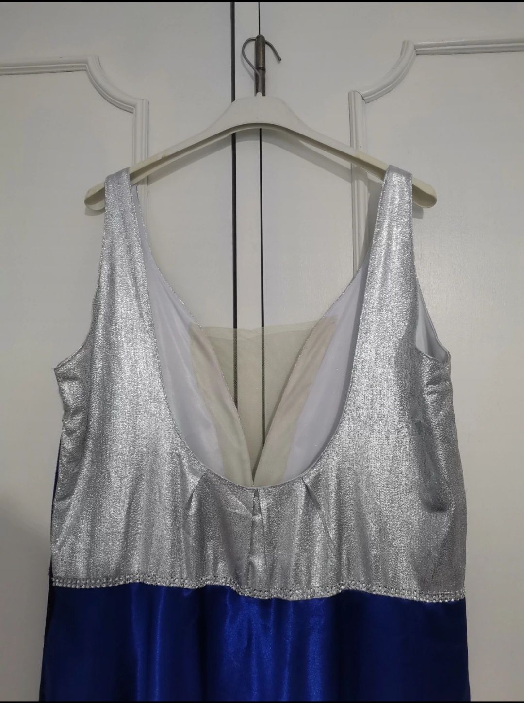 Vestido azul e prateado