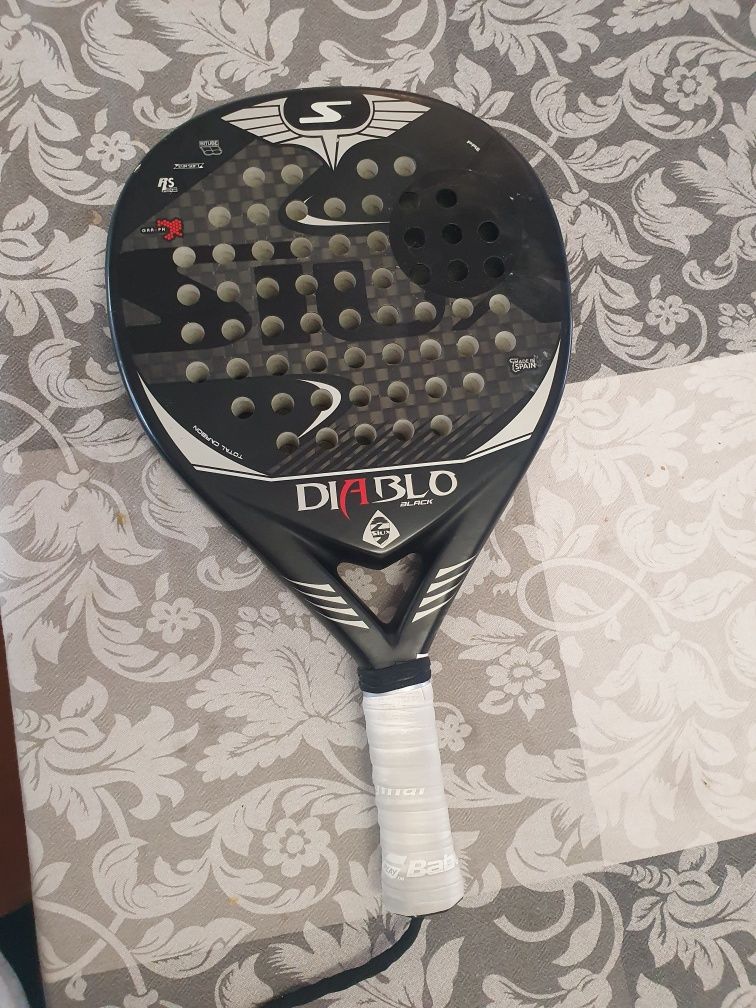 Pala padel Siux diablo reparada