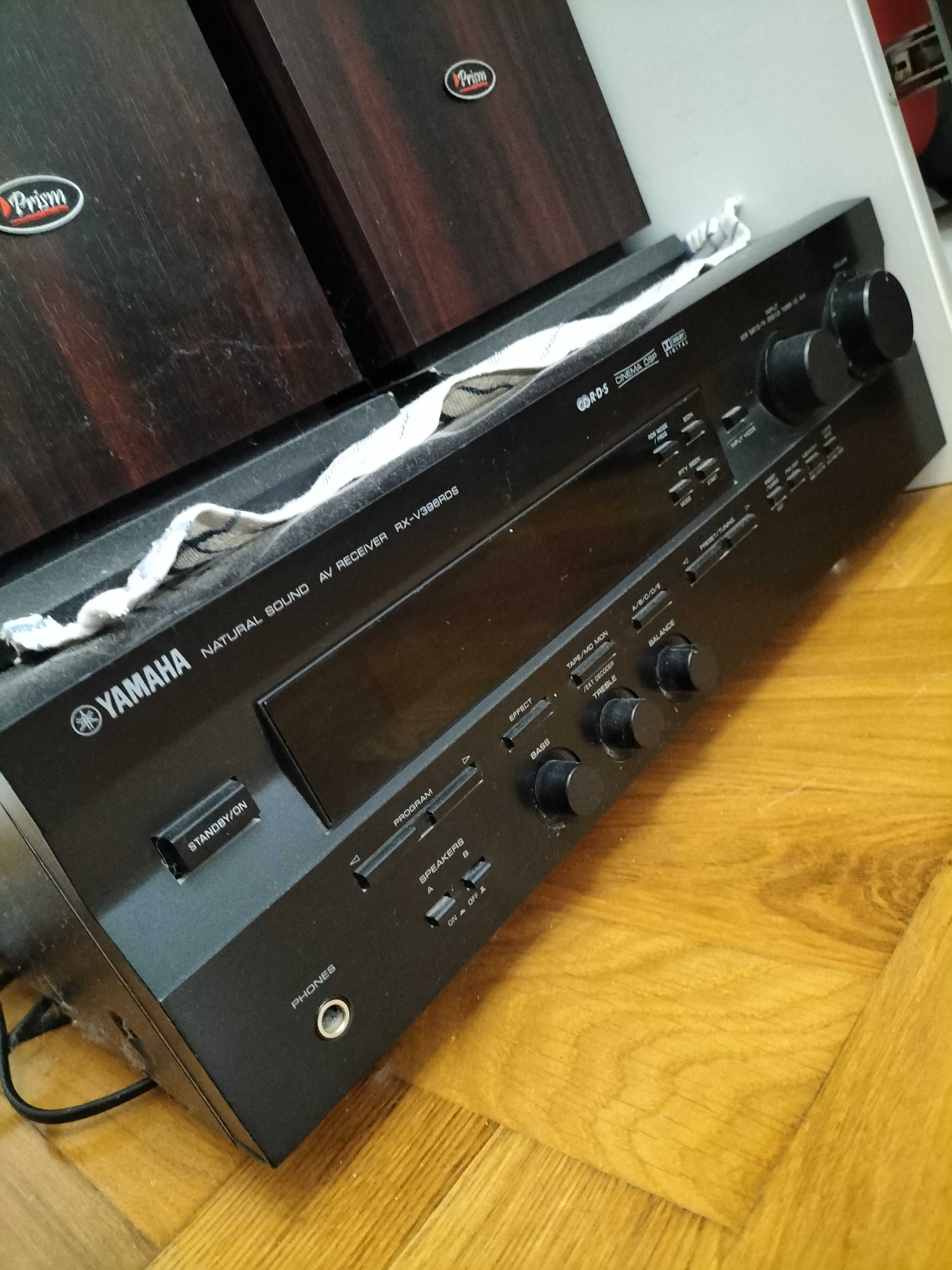 Amplituner YAMAHA + 5 głośników