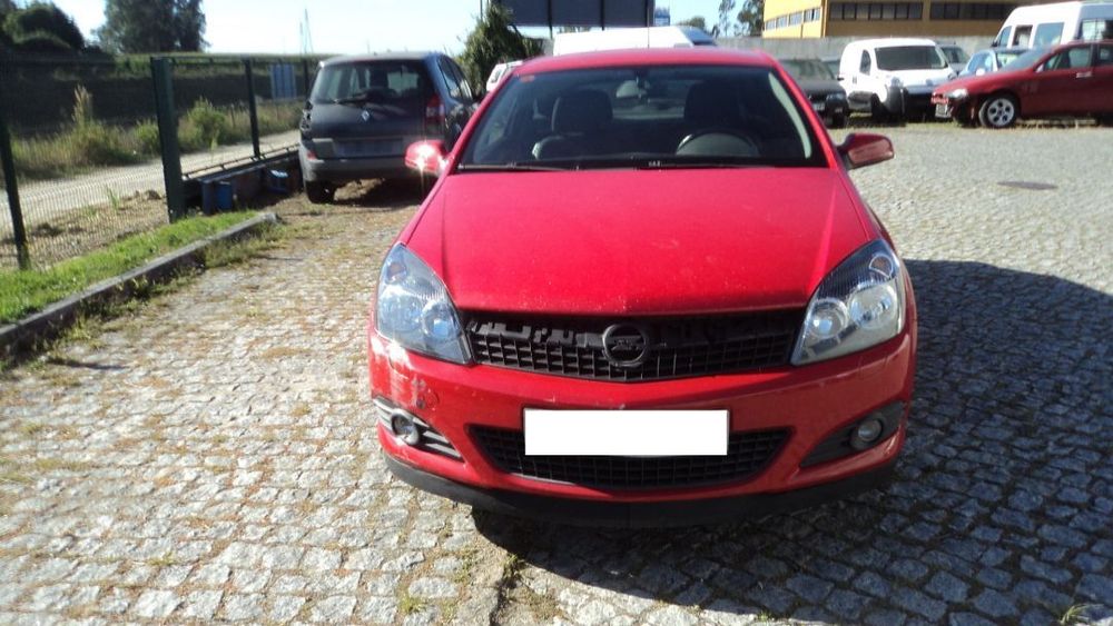 Opel Astra H GTC 1.3 CDTi 2007 - Para Peças