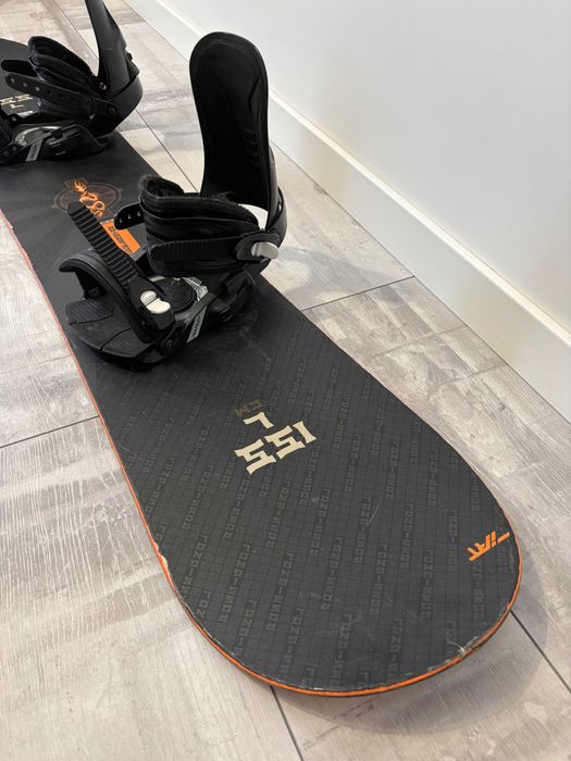 Сноуборд Rossignol (155см) + кріплення