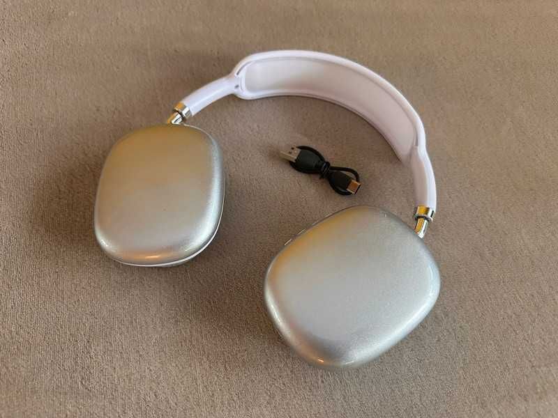 Nowe eleganckie słuchawki bezprzewodowe bluetooth