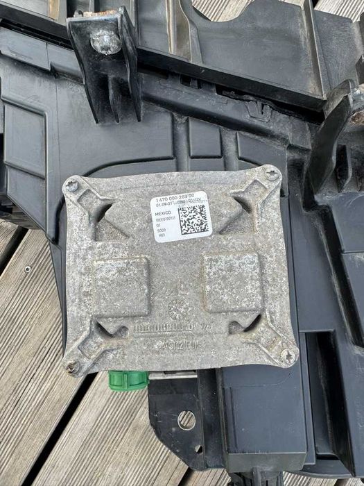 Alfa Romeo Stelvio lampa lewa przód / Moduły / Bi xenon led / Części