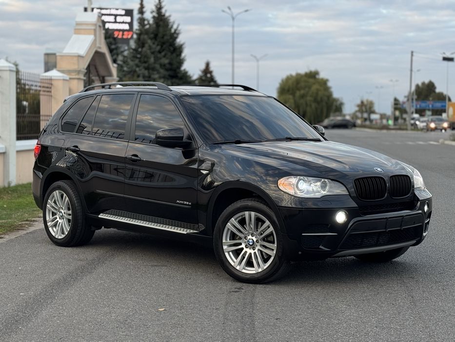 Продам BMW X5 e70 2013 год 35d Не крашена