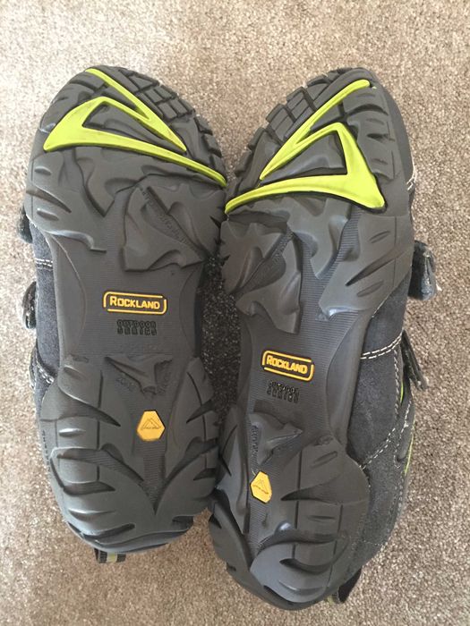 Sapatos e Ténis  | 32