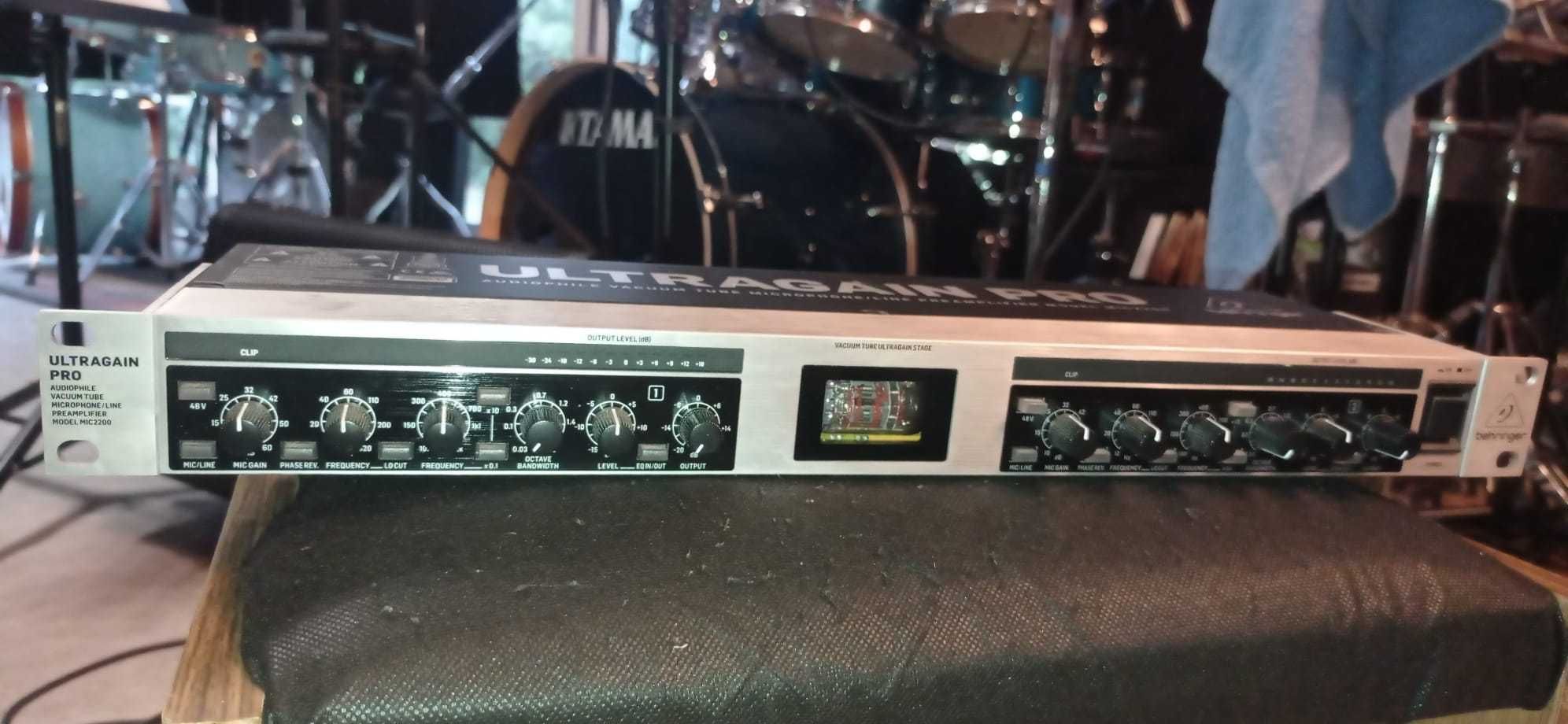 Behringer Mic 2200