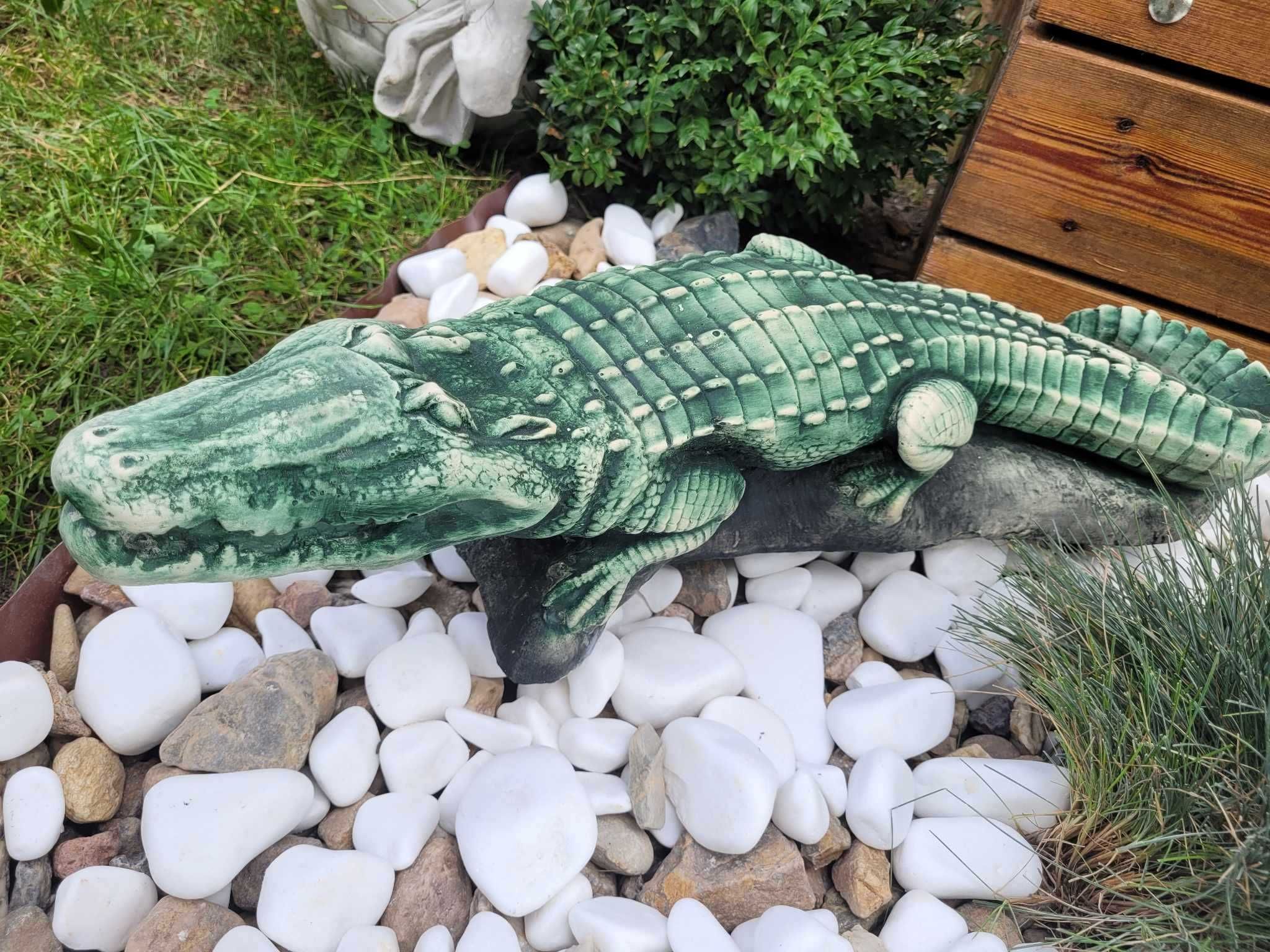 kolekcja rekodzieło figurka do kolekcji krokodyl ogrodowy gipsowy