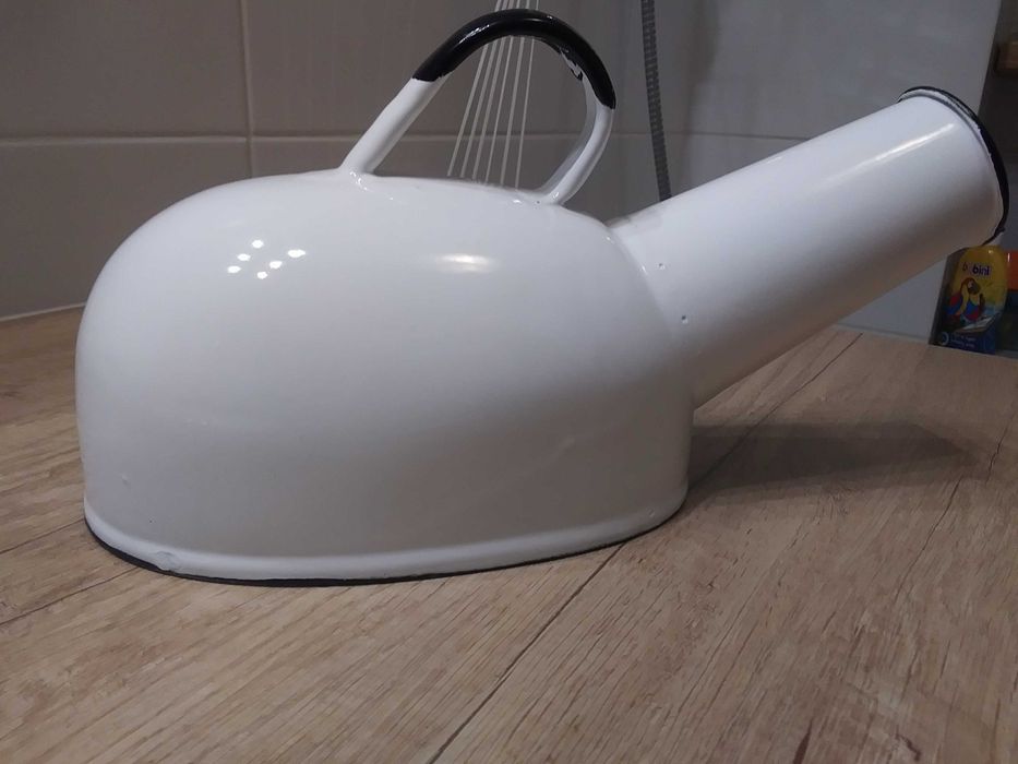 Stary szpitalny wojskowy nocnik przedmiot naczynie z emali z PRL WP