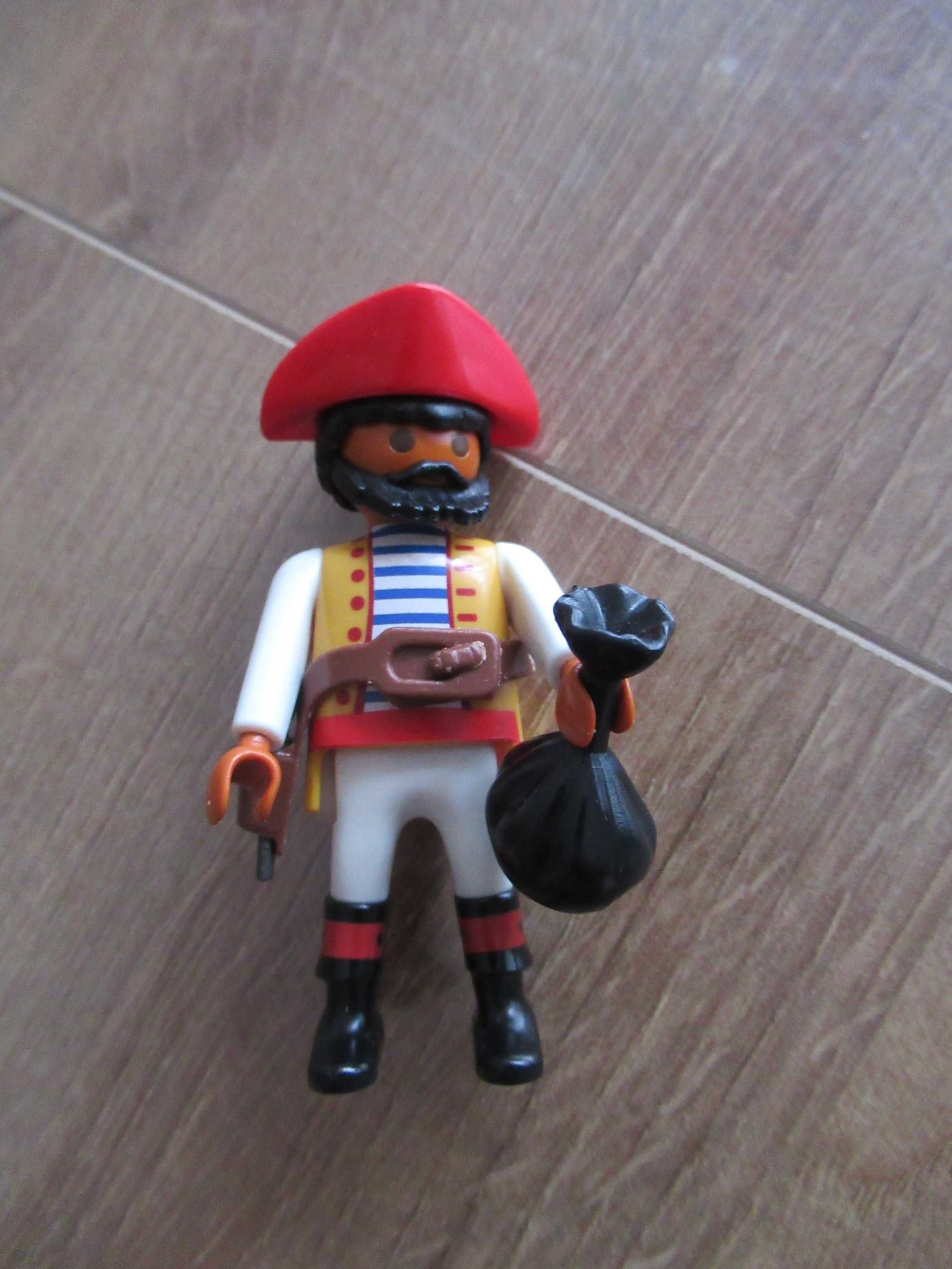 Figurki Playmobil policjant, pirat, dwóch pracowników komunalnych