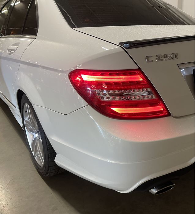 Mercedes C-class w204 фонарь задній стоп ПРАВА СТОРОНА оригінал ідеал