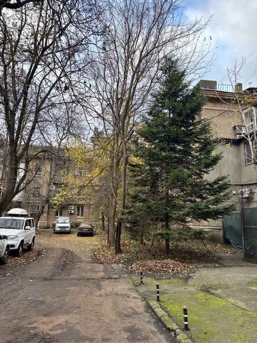 Сталінка у Приморському районі: 2 парки через дорогу, море 15хв. пішки