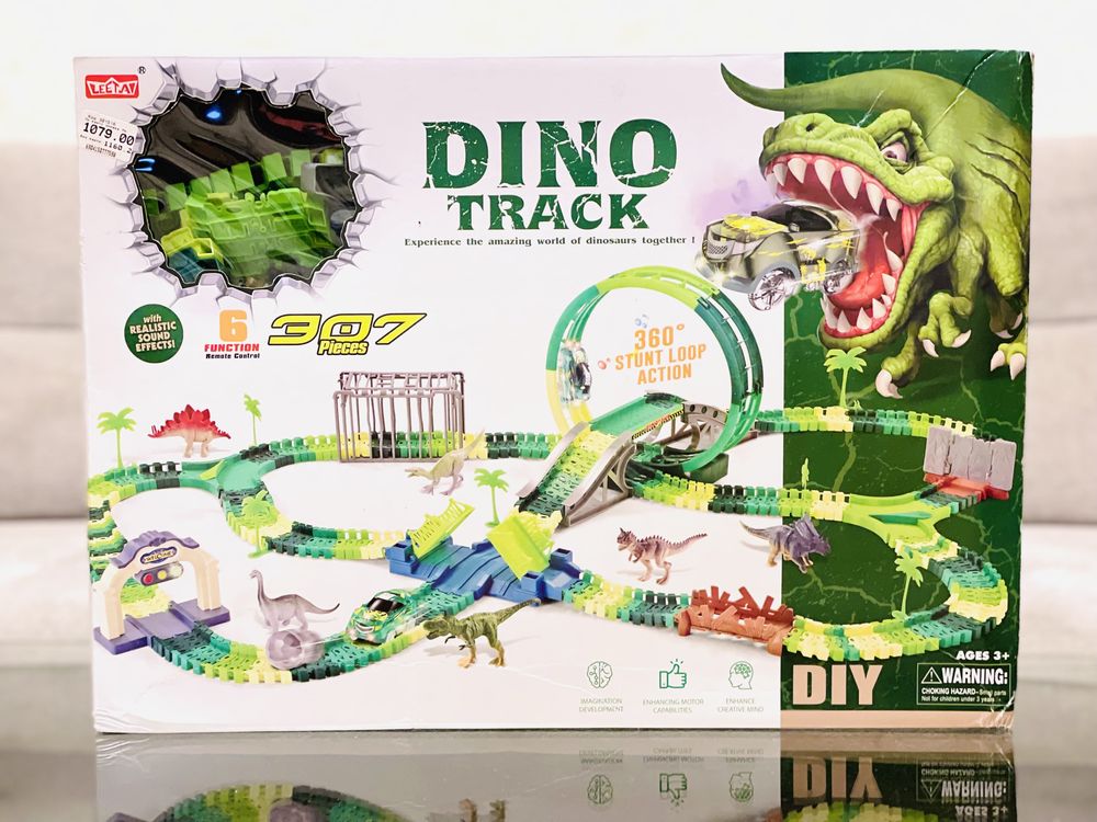 Трек «Dino» на радиоуправлении с машинкой с эффектами 189