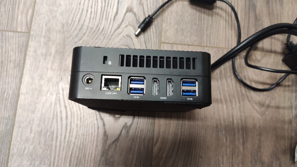 Minisforum UM690 AMD 6900HX проблемний