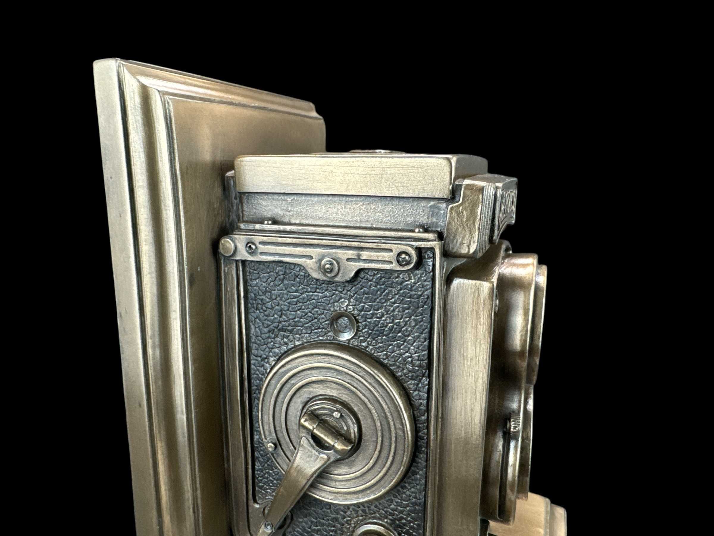 Steampunk Podpórka Do Książek Z Zabytkową Kamerą Veronese (Wu76960v4)