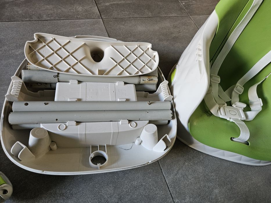 Krzeselko do karmienia, składane