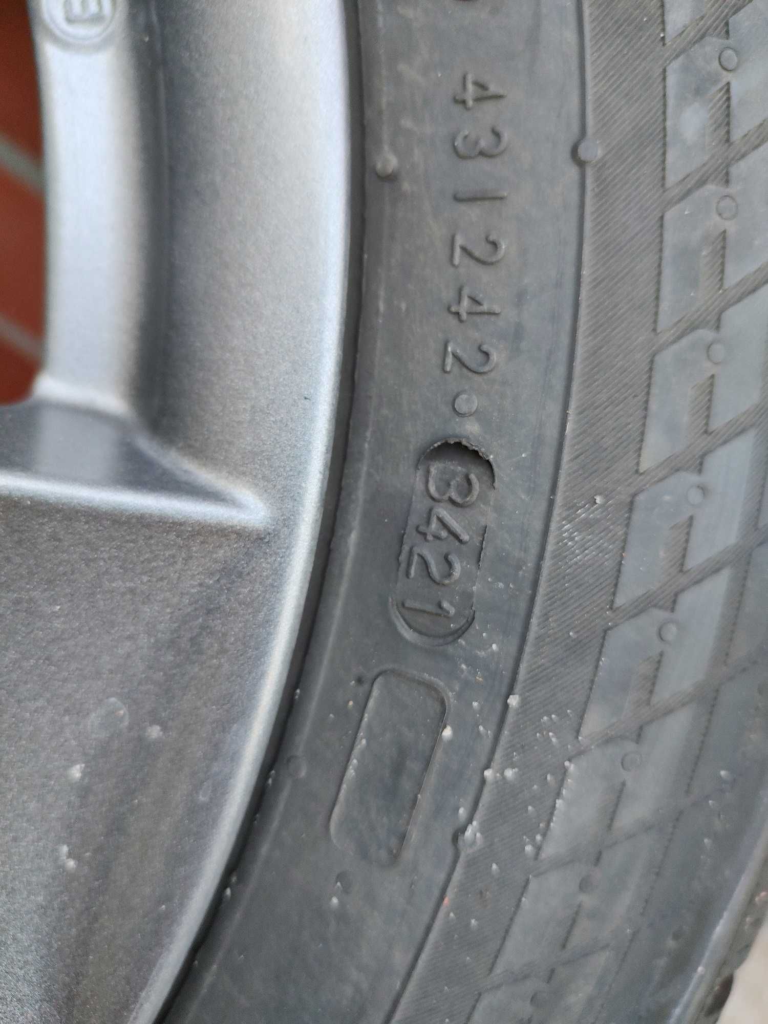 Opony 225/55R17 z Felgami Audi Zima