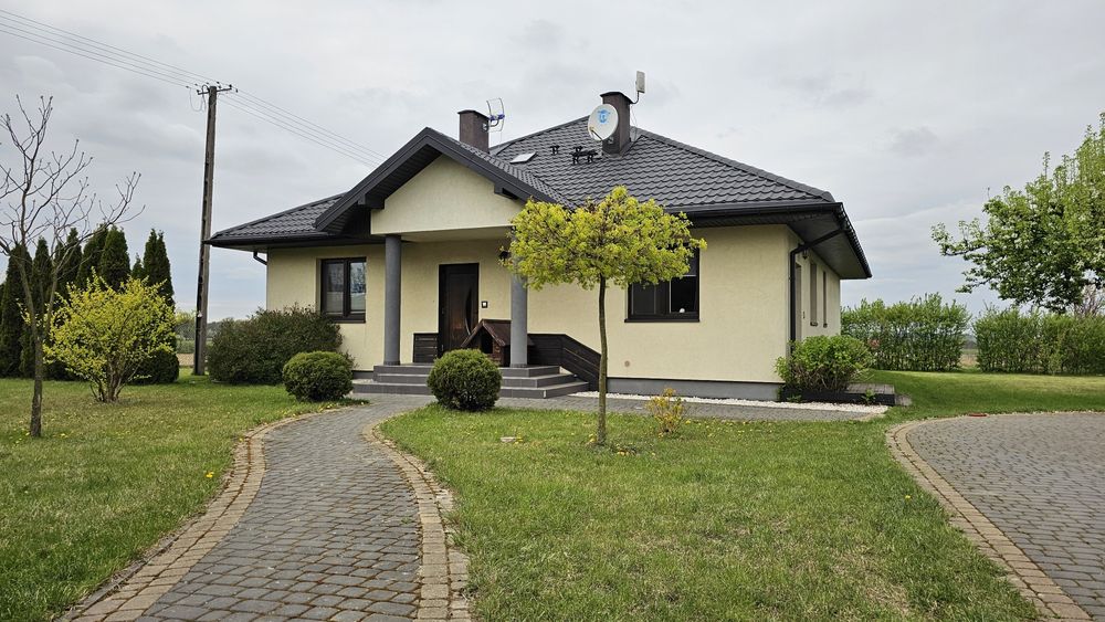 Dom jednorodzinny wraz z dużą działką + możliwy zakup drugiego domu