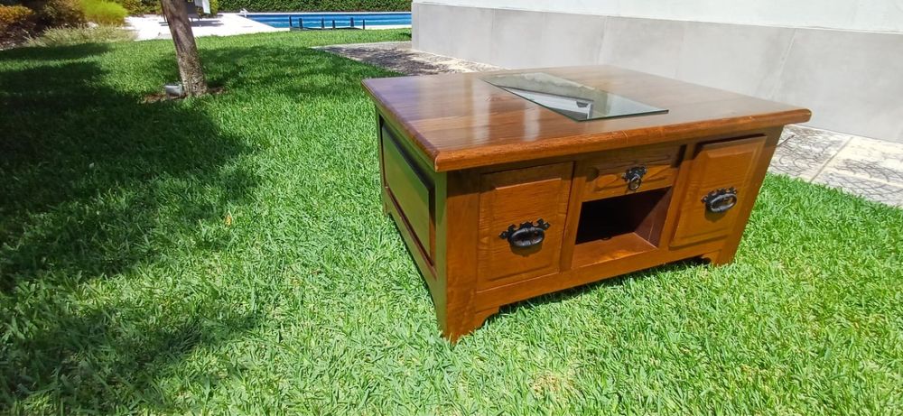 Mesa apoio com vidro, Paços de Ferreira