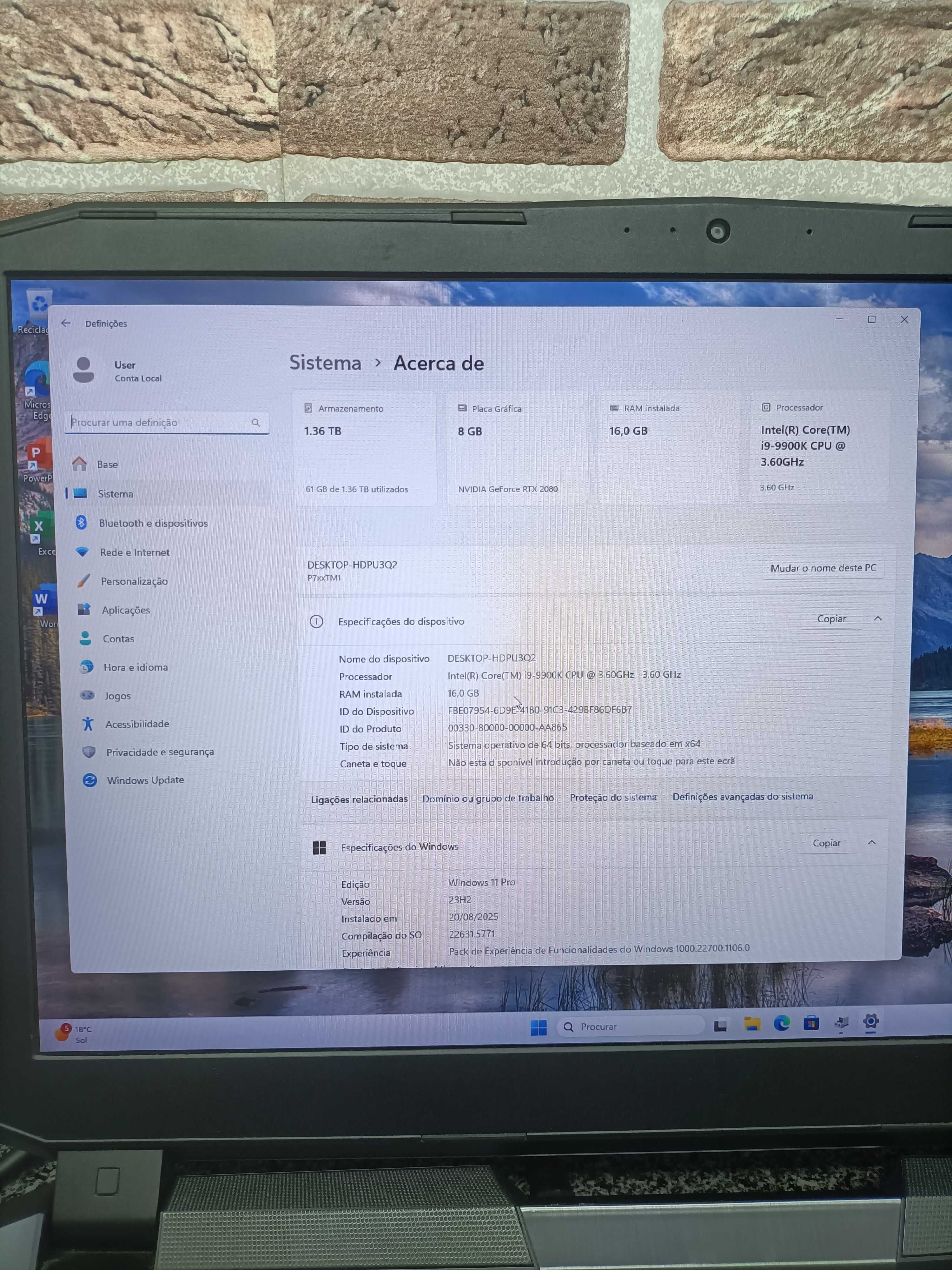 CLEVO P775TM1-G core i9 RAM 16gb SSD 500gb
