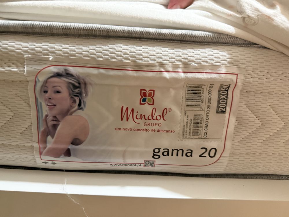 Vendo cama solteiro