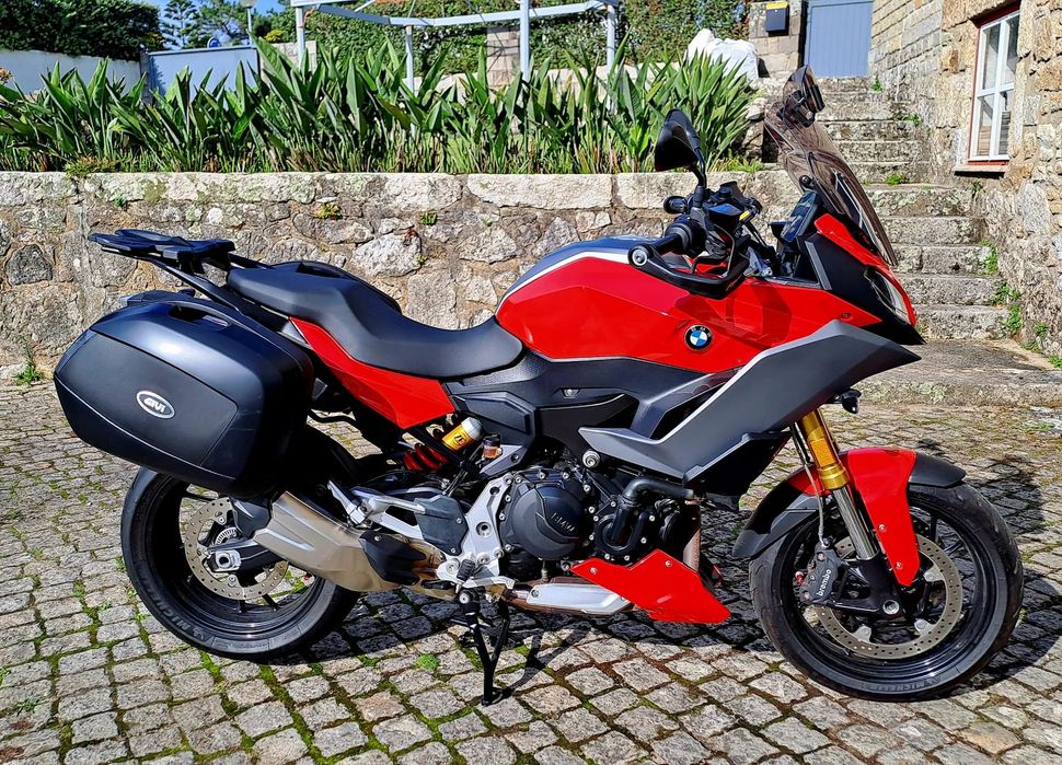 BMW F 900 XR