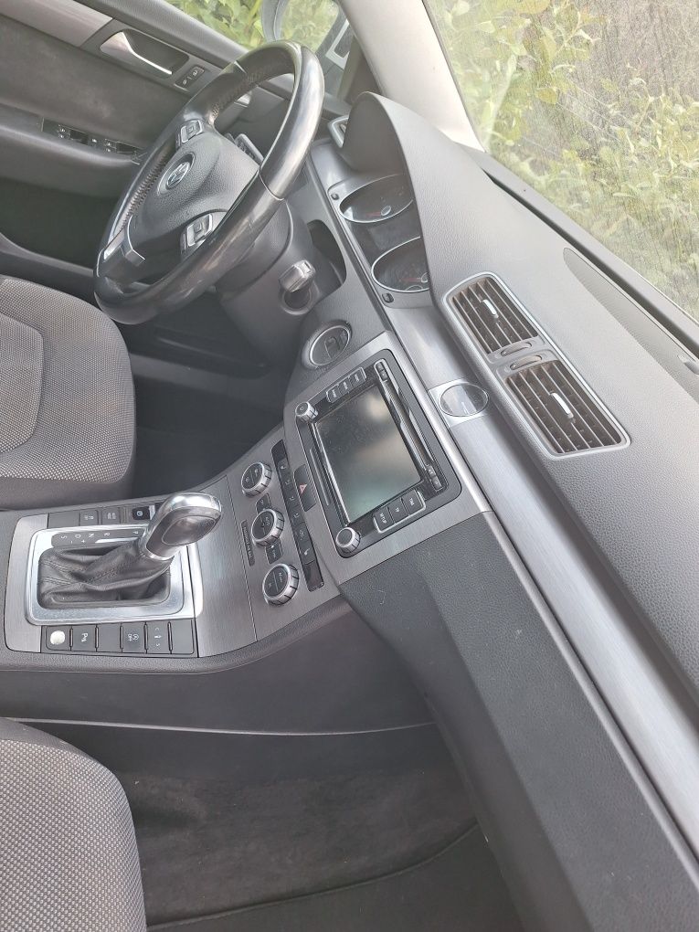 VW Passat B7. 2012( grudzień) r. 2.0. DSG. 175k.