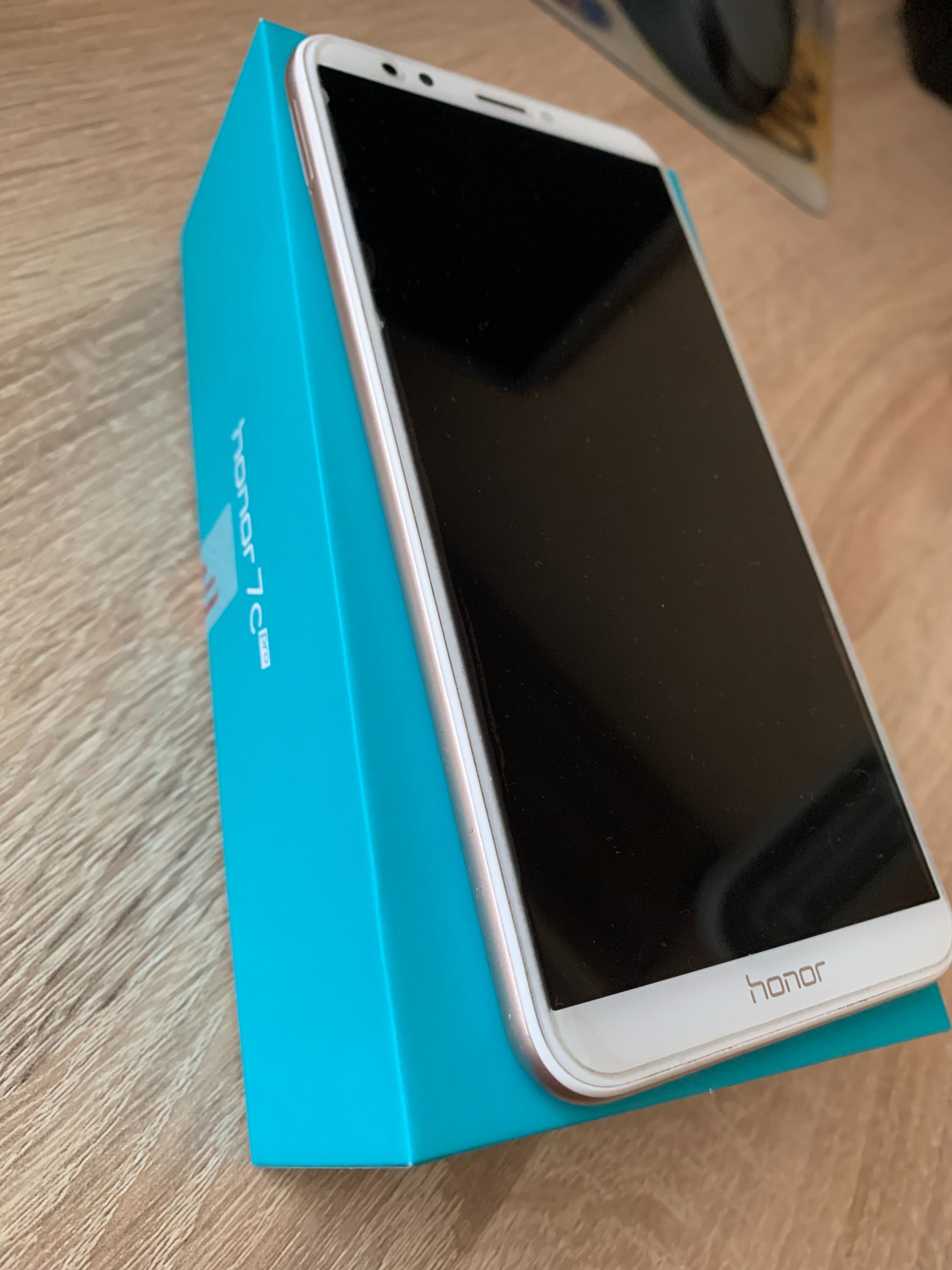 Смартфон Honor 7c pro