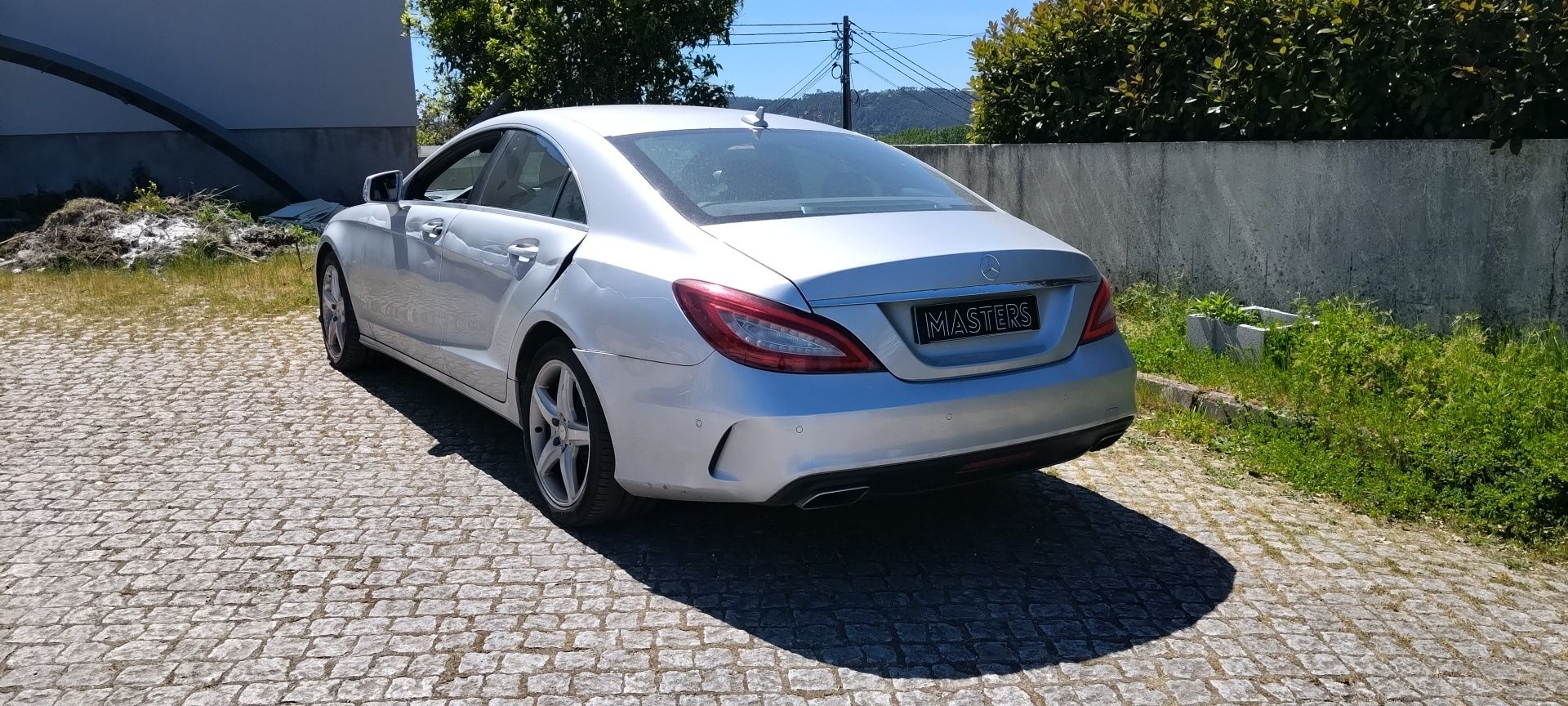 Carro de fácil arranjo é só chapa