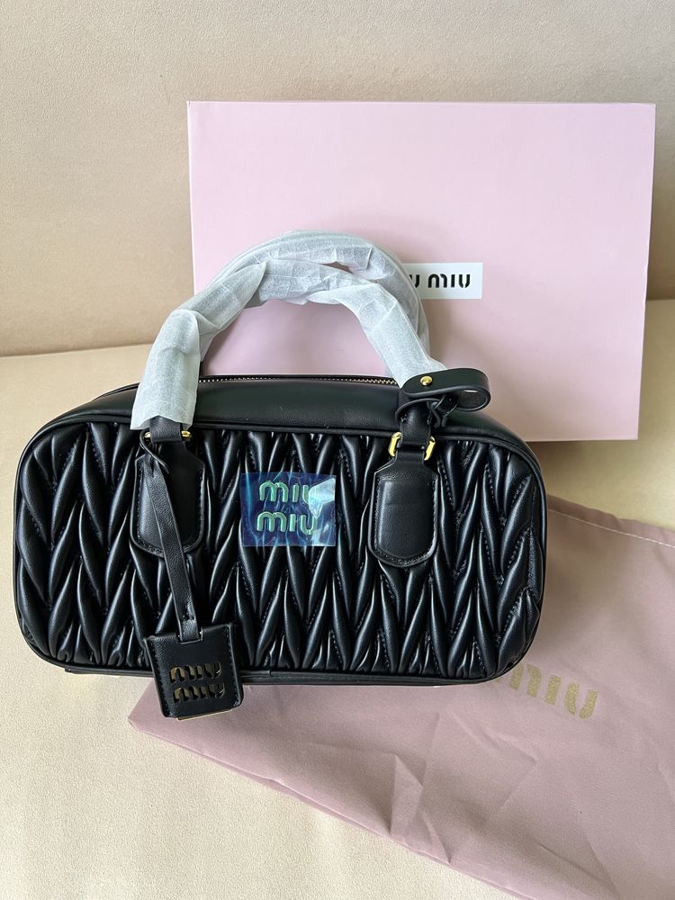 Сумка miu miu Arcadie matelassé nappa leather bag